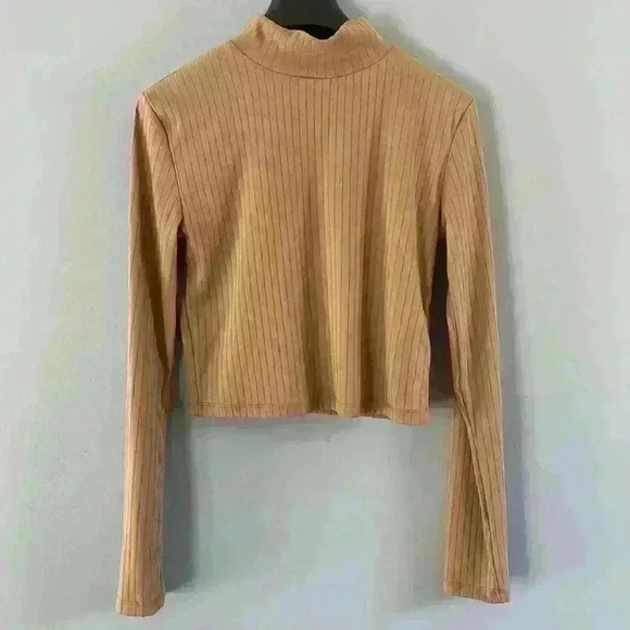 Ardene mock neck long sleeve ribbed top size medium - Picture 3 of 12